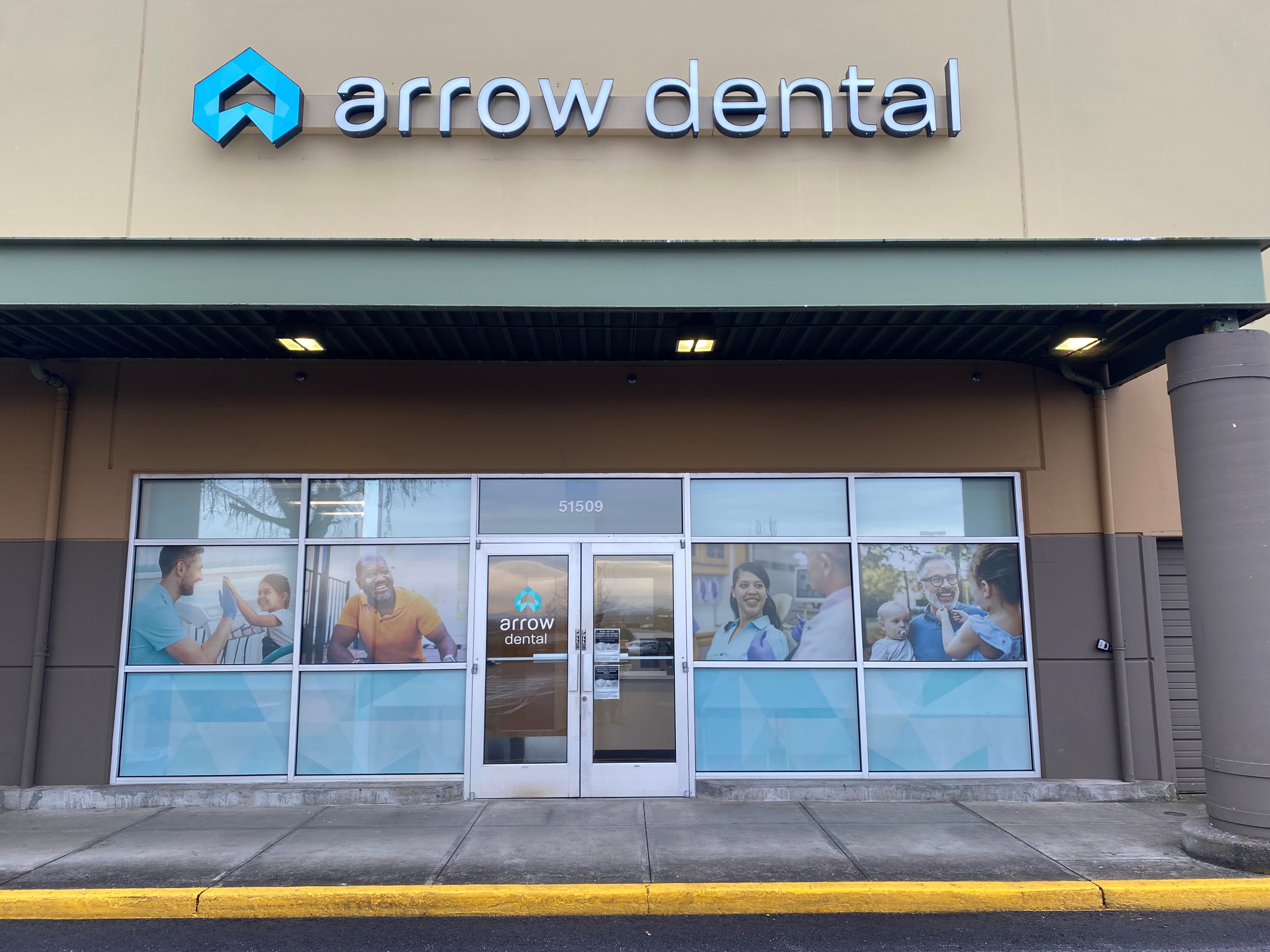 Outside view of Arrow Dental located in Scappoose